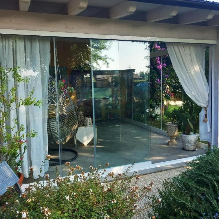 Casolare Isabella "Il Rifugio Dei Vinili" And Alice'S Room Ponsacco Exterior photo